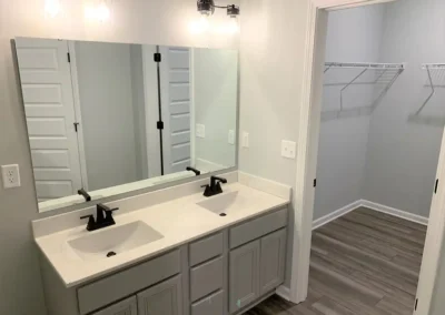 Bathrooms Img Avalon 15324 02