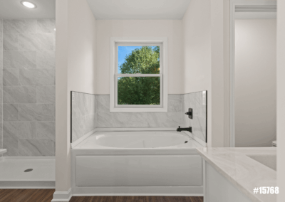 Bathrooms Dsc05098